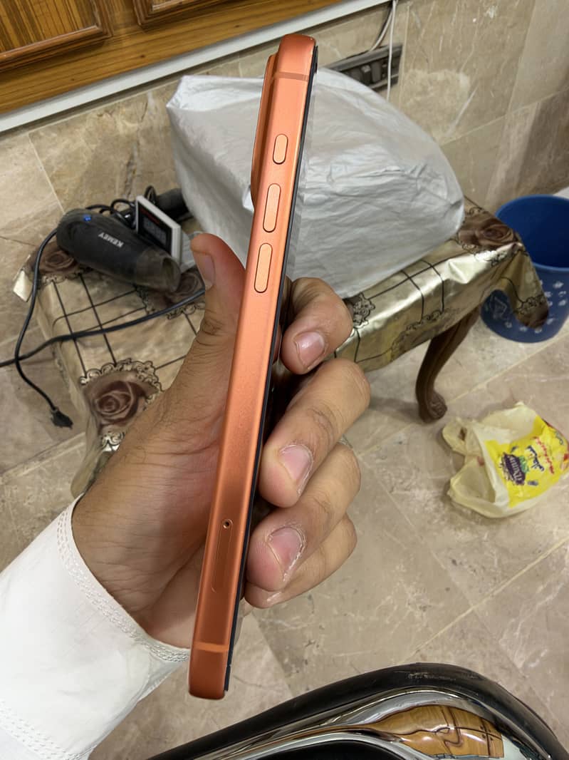 Apple iPhone 17 Pro Max 3