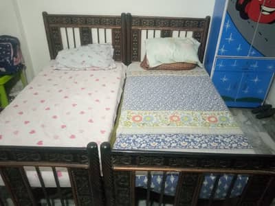 2 single beds Iron (pair)