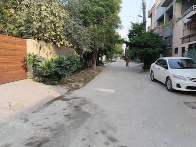 1 kanal house for rent lower portion