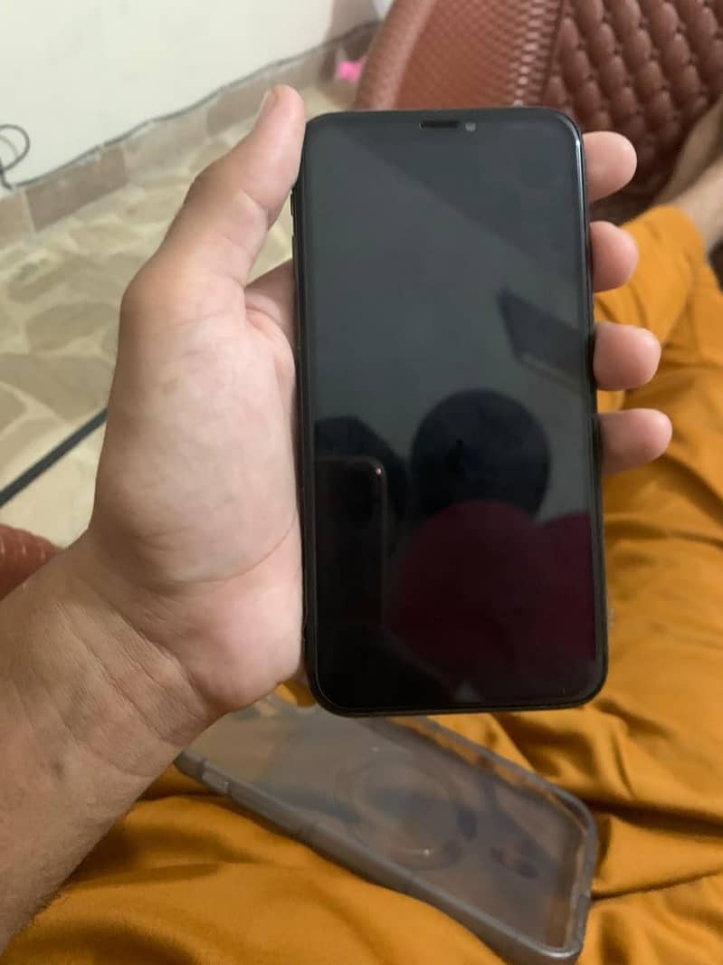 Apple iPhone X 3