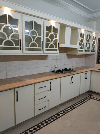 E11 500sy ground floor 3bed