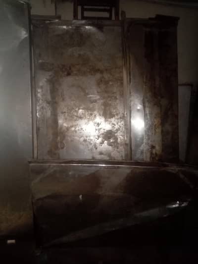 silver S S sheet high quality loader rickshaw