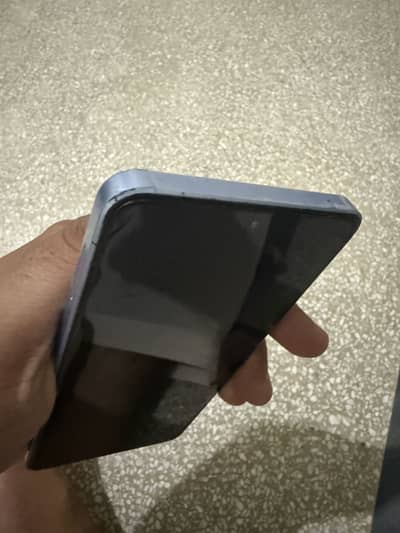 Oppo Reno 11f no exchange offer only sal box charger sath hai original