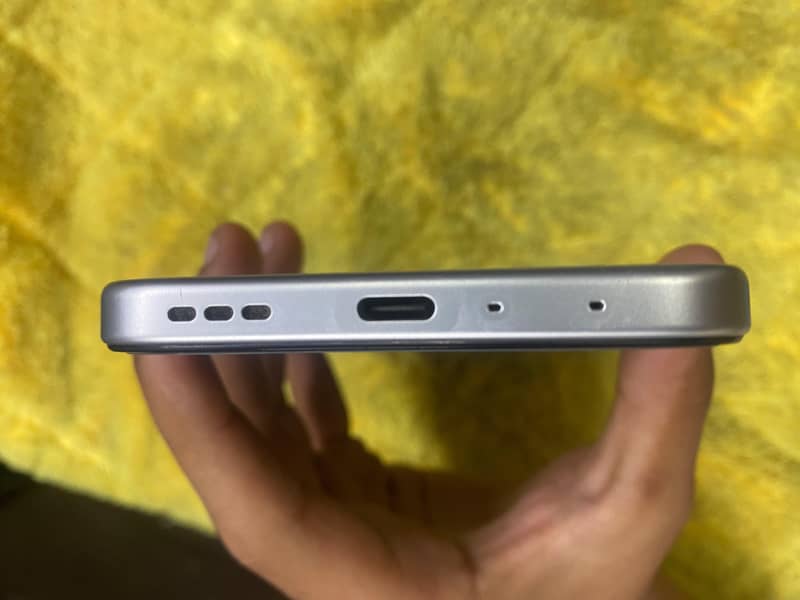 OPPO A6s 3