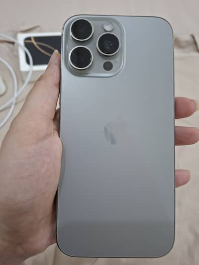 Apple iPhone 16 Pro Max