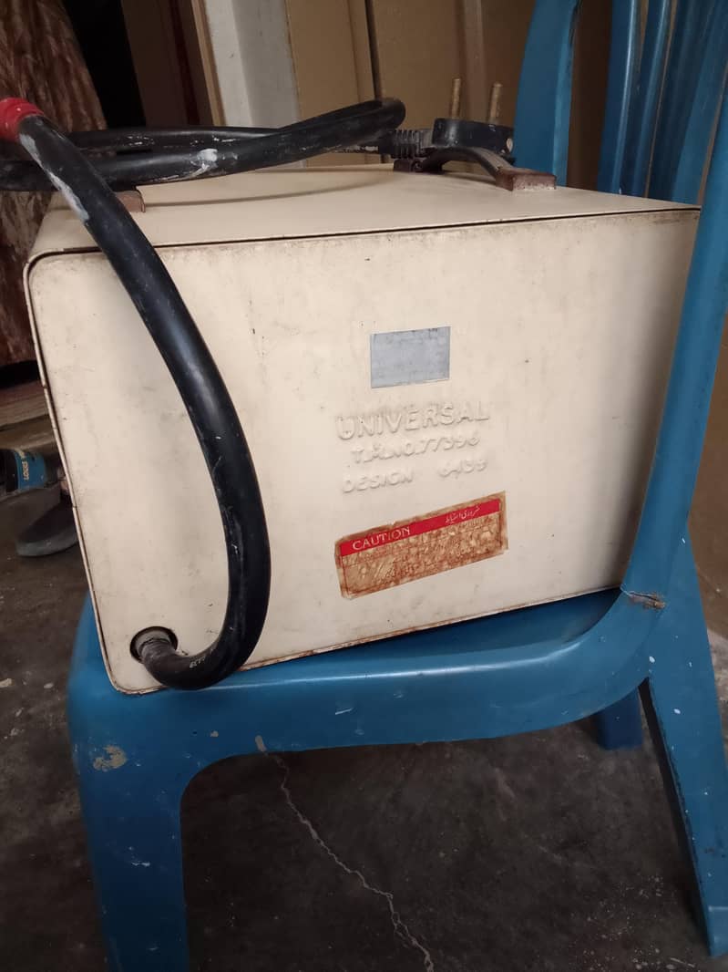 Universal Voltage Stabiliser A50 5