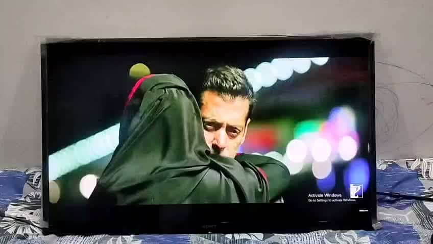 Sony LED TV 9