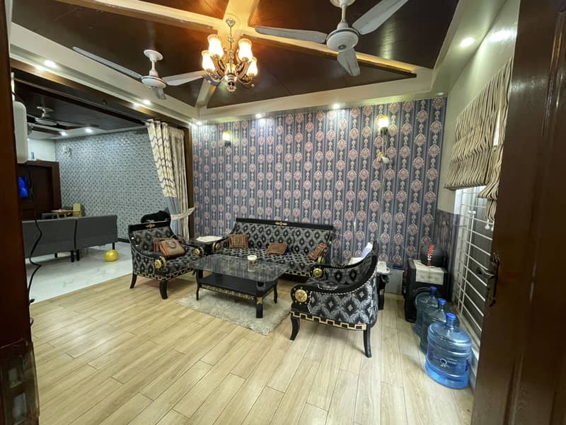 Sofa set with tables 0