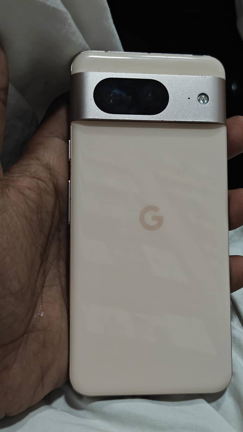 Google Pixel 8 1