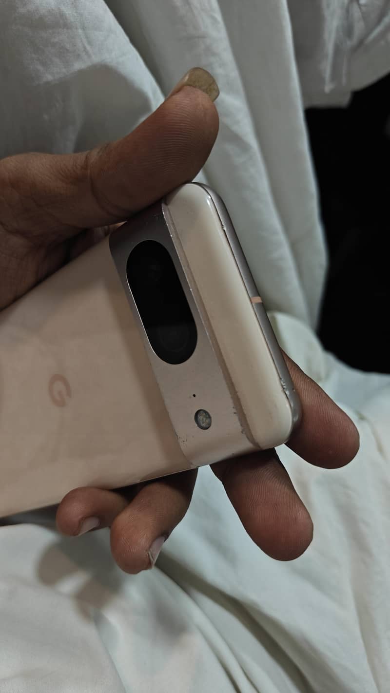 Google Pixel 8 5