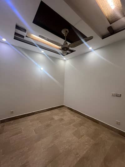 8 Marla upper portion available for rent
