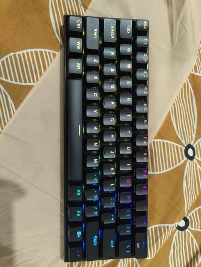 Redragon Rgb wireless rechargeable keyboard