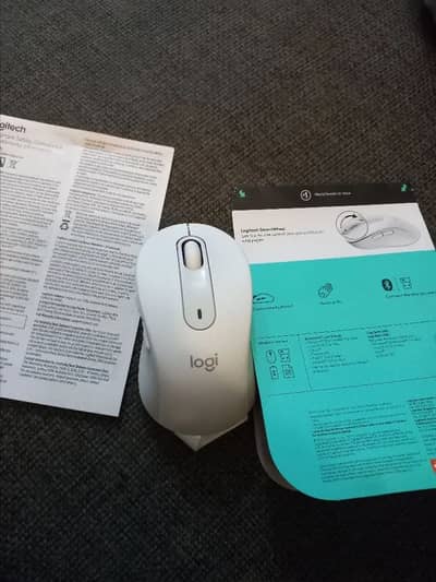 Logitech Signature M650 White Mouse