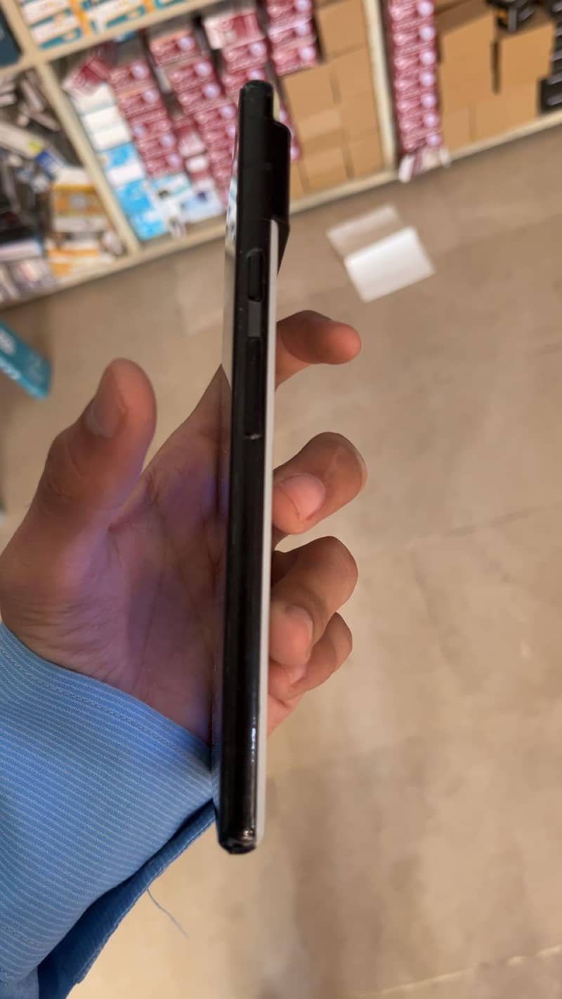 Google Pixel 6 3
