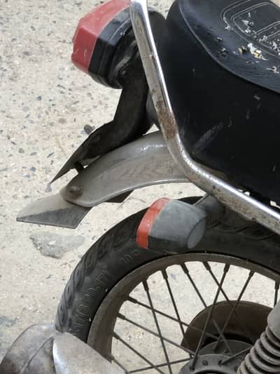 Honda 125 red 2018 2019sa mere pass hai exchange possible with ev