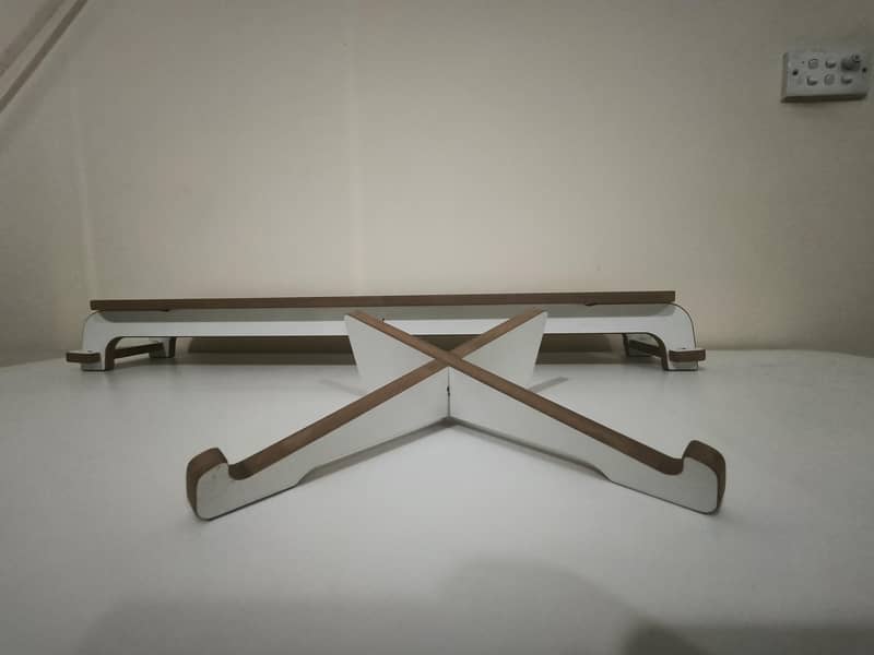desktop table and workstation 4