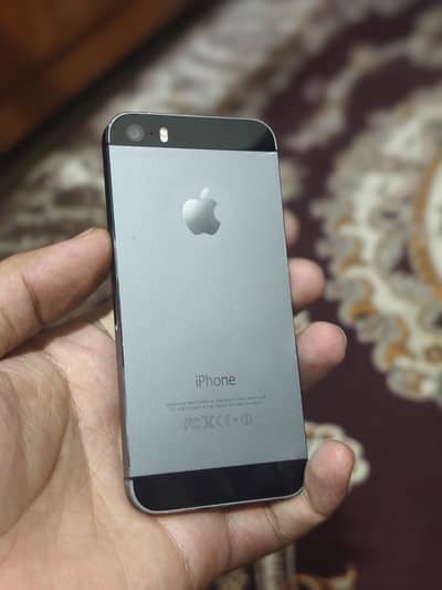 Apple iPhone 5s - Space Grey - Clean Condition