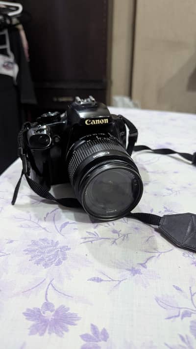 canon eos 1000D