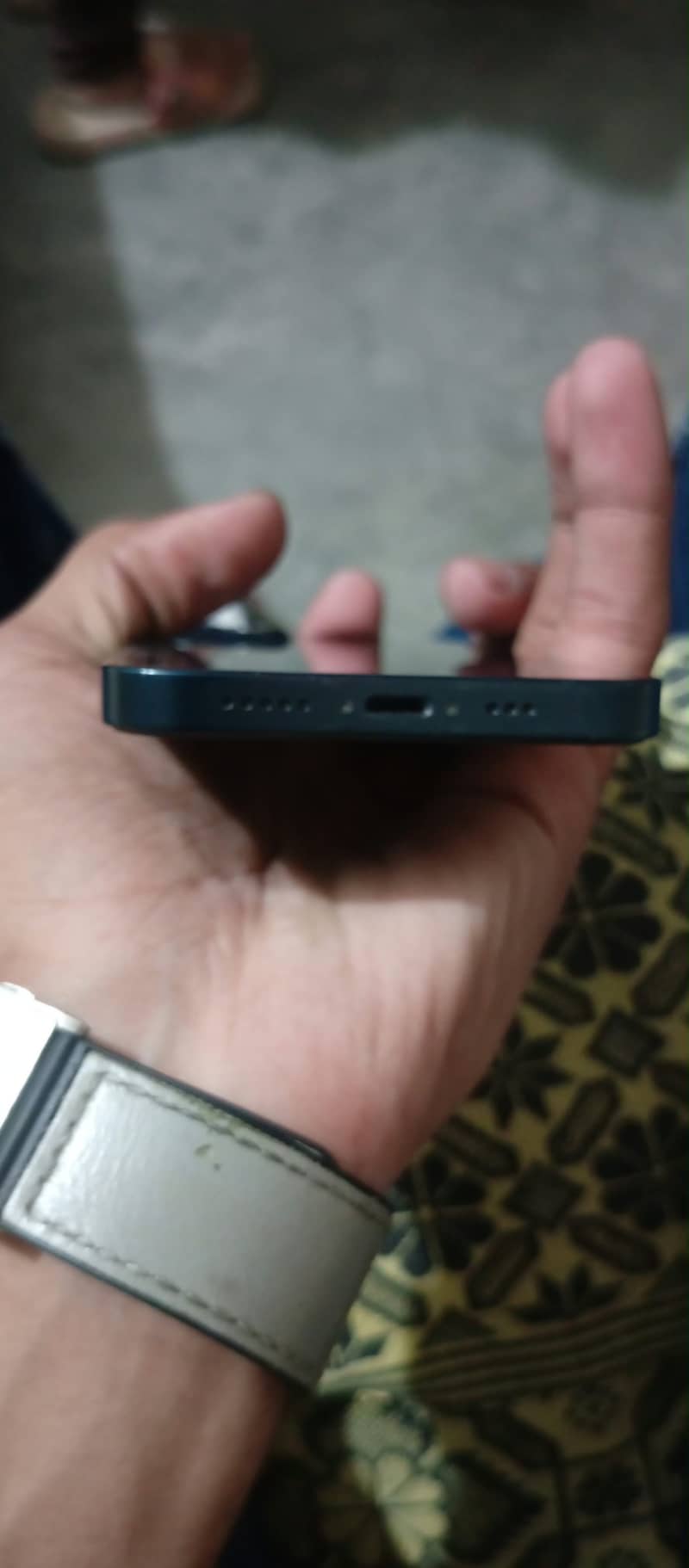Apple iPhone 13 2
