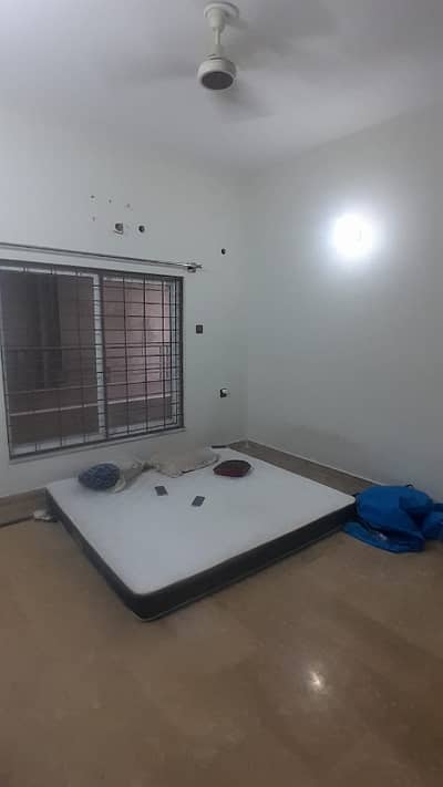 10 Marla 1st floor like brand new available for Rent