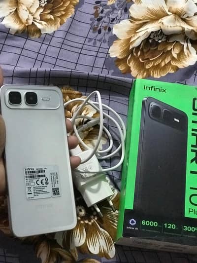 Infinix smart 10 plus 4x128 all ok ha box charger dono ha original 8 s