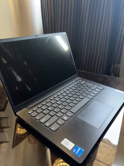 Lenovo V14 G3
