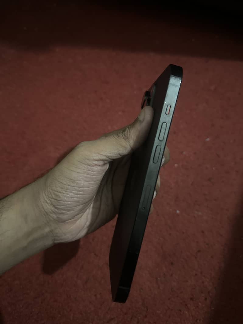 Apple iPhone 14 Pro Max 1