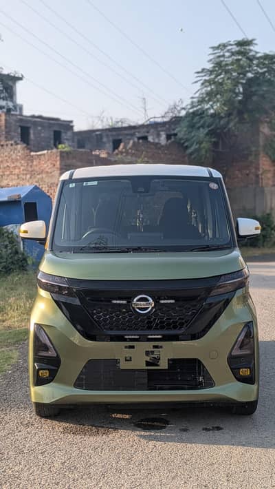 Nissan Roox 2023