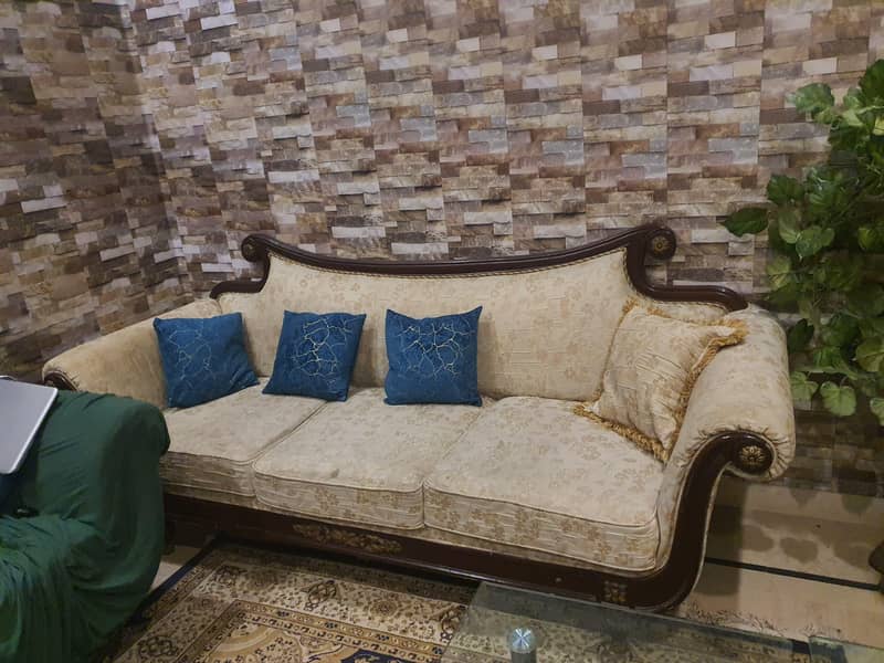 5 seater comfortable sofa set 1
