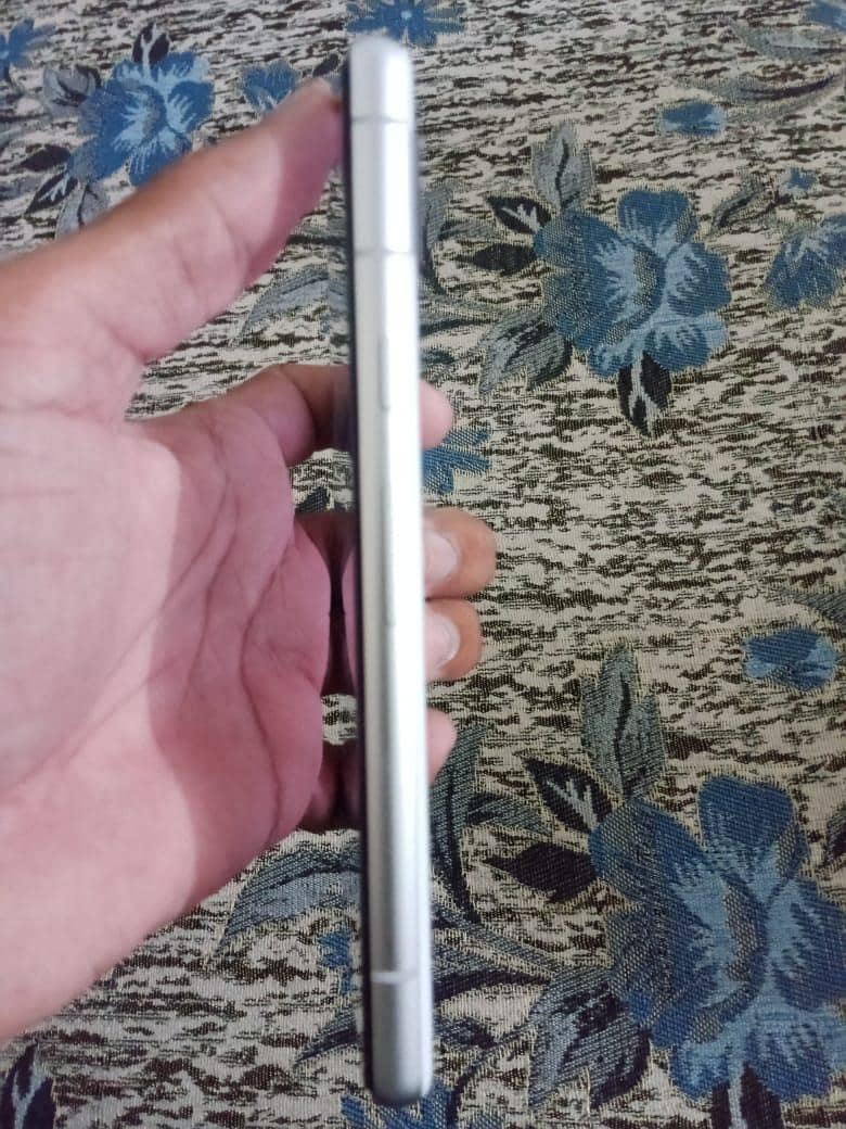 Google Pixel 7a 1