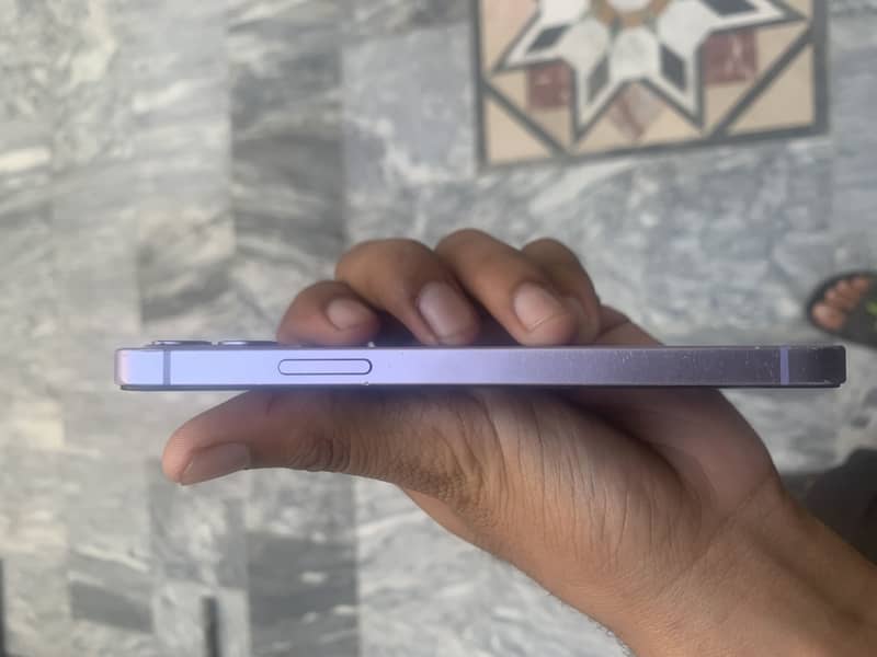 Apple iPhone 12 2