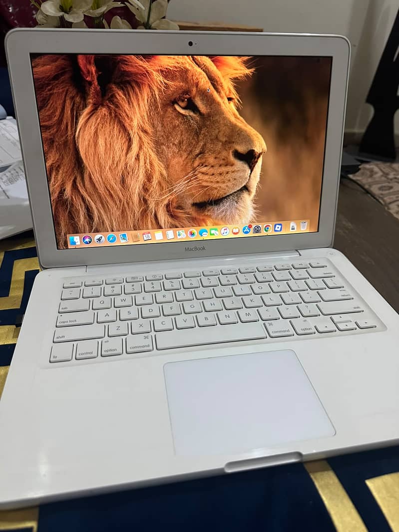 MacBook 0