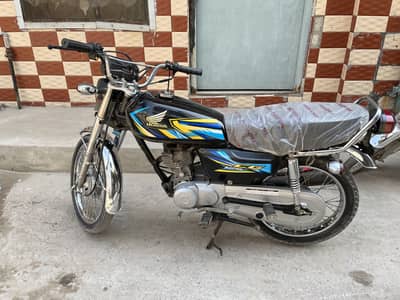 Honda 125 black 2026