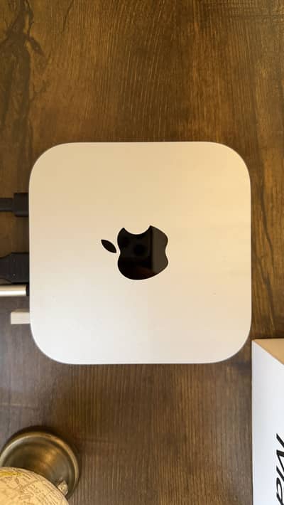 Mac Mini m4 (16GB/256 SSD)