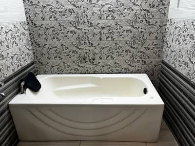 Bath tub 2020 model