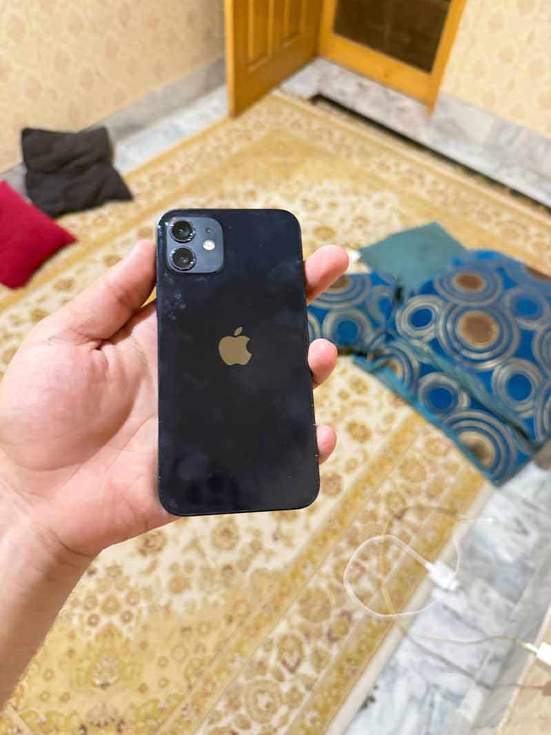 Apple iPhone 12 2