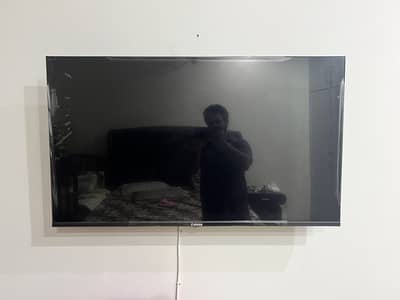 Izone Smart LED TV 43"