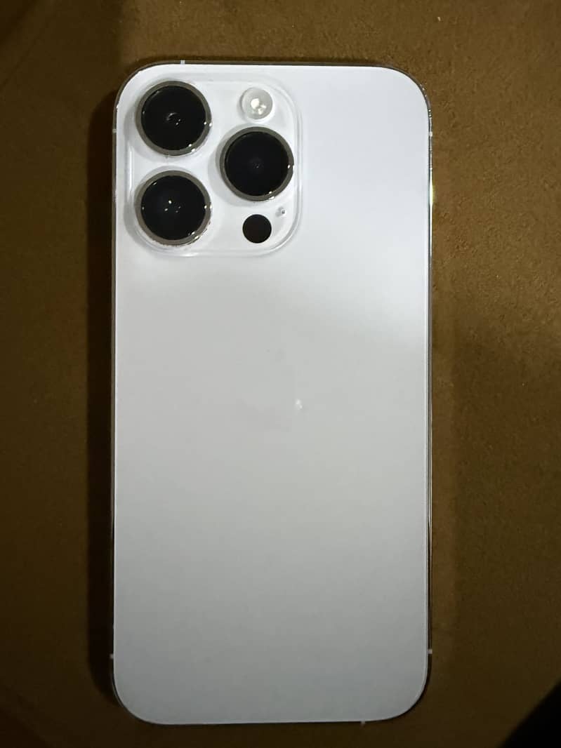 Apple iPhone 14 Pro 0