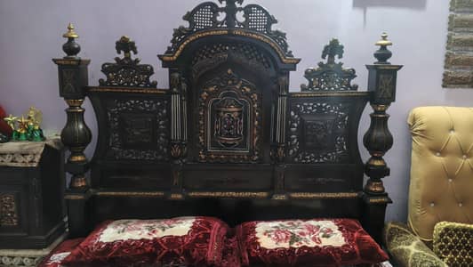 Carved Wooden King Size Bed Set with Side Tables & Dressing Table