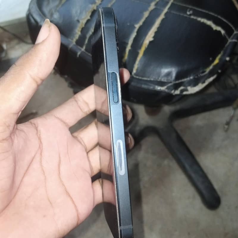 Apple iPhone 13 Pro Max 3