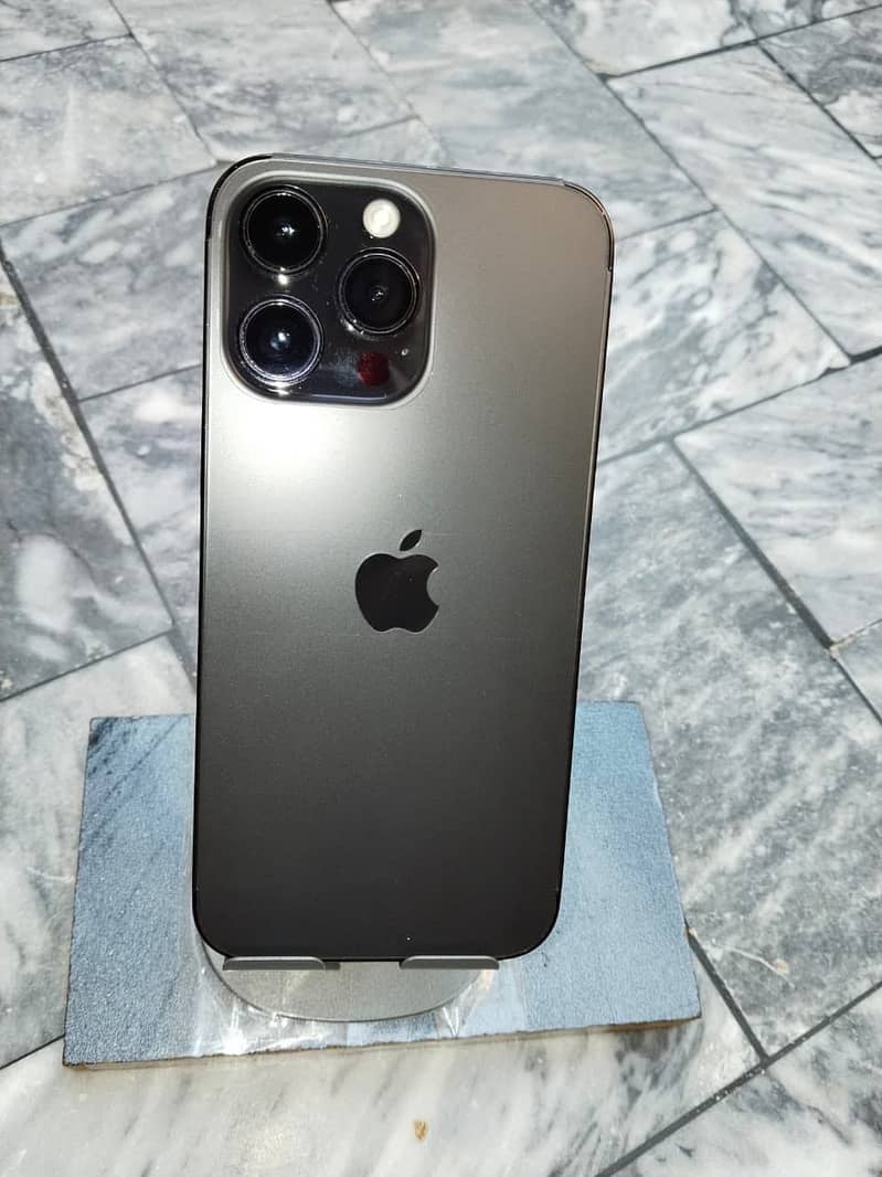 Apple iPhone 14 Pro Max 2