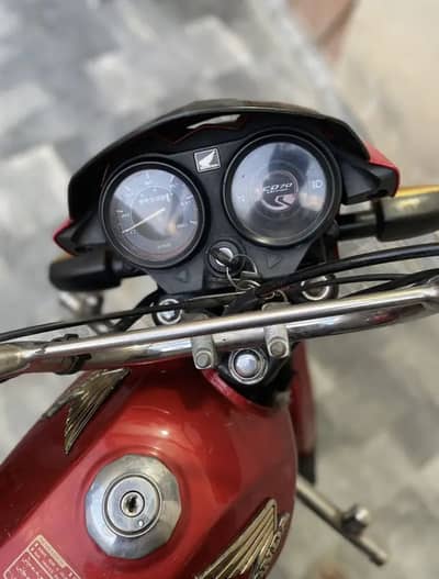 CD 70 Dream 2019 model