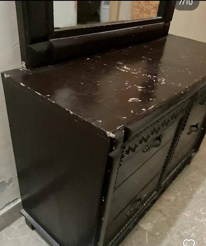 two side table one dressing table one bed 4