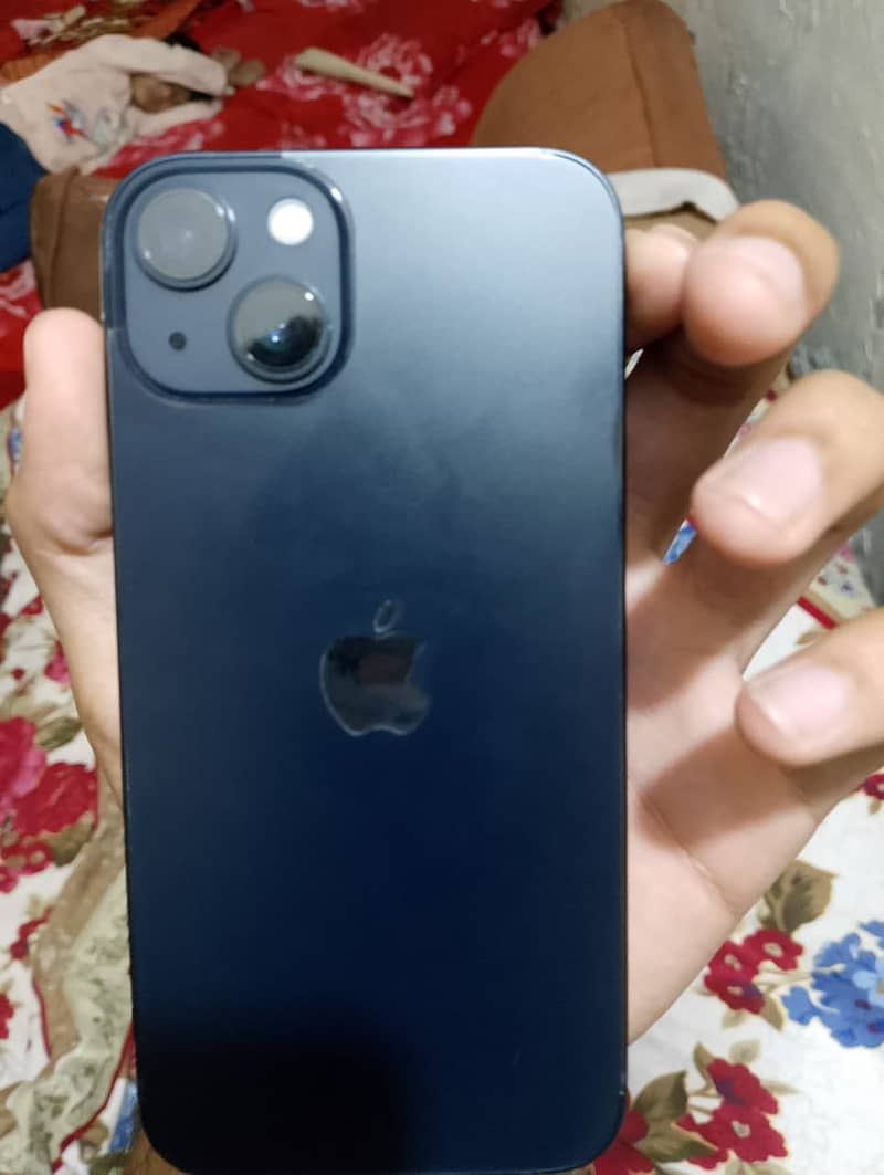 Apple iPhone 13 3