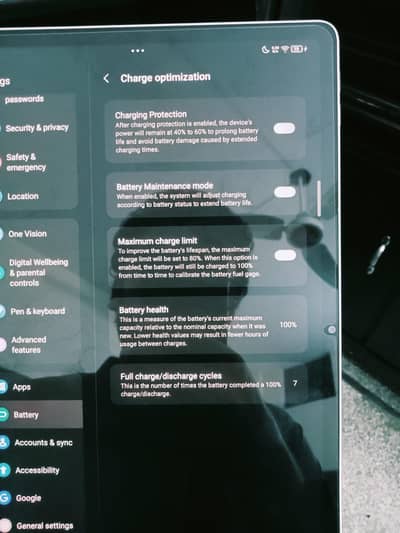 Lenovo yoga tap Snaragon 8 gen 3 processor  8+6/256 ram