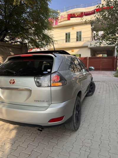 Toyota Harrier 2003
