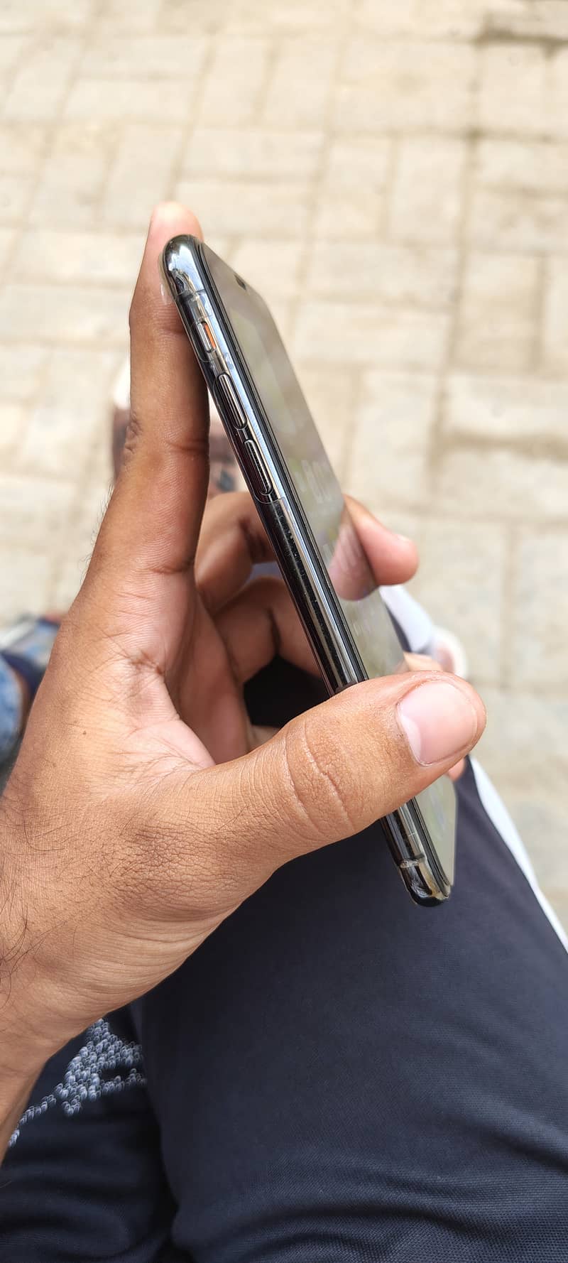 Apple iPhone X 3