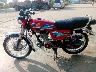 Honda 125 model 2023/24. . Location shahpur sadar