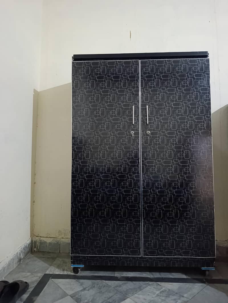 Wardrobe. 0