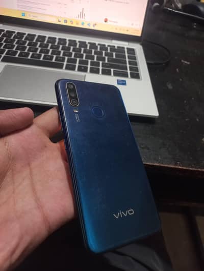 Vivo Y12